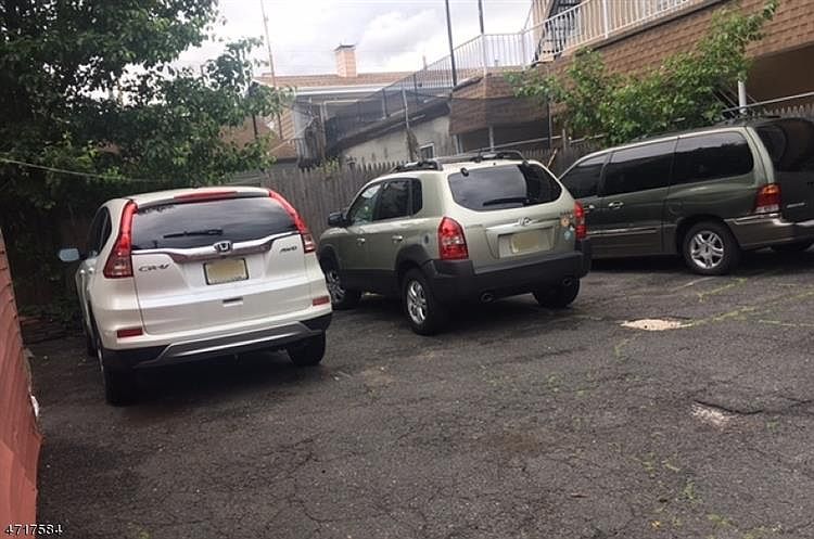 2nd image of 95 Pacific St
