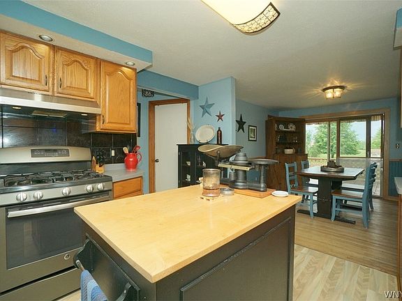 4th image of 4182 Robin Ln