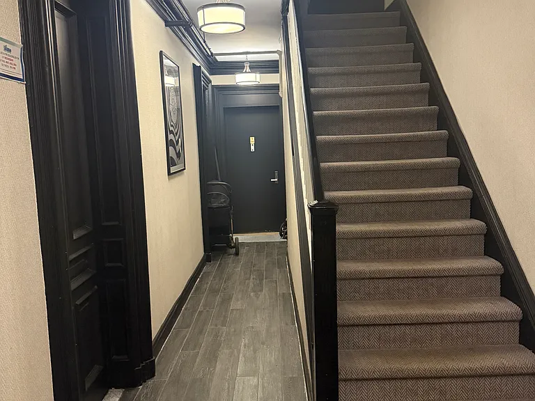 130 E 61st St #4B — Photo 15