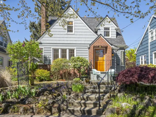 2737 NE 32nd Ave, Portland, OR 97212