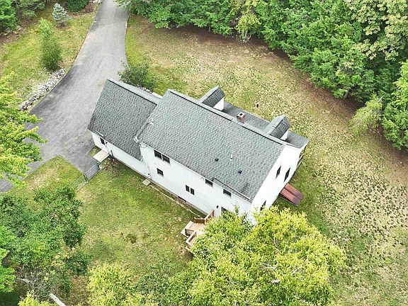 4th image of 19 Heritage Drive