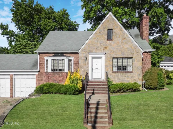 687 Oakland Ave, Staten Island, NY 10310