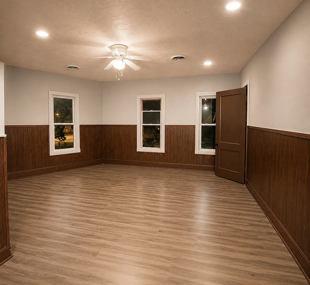 2206 Catalpa Dr — Photo 3