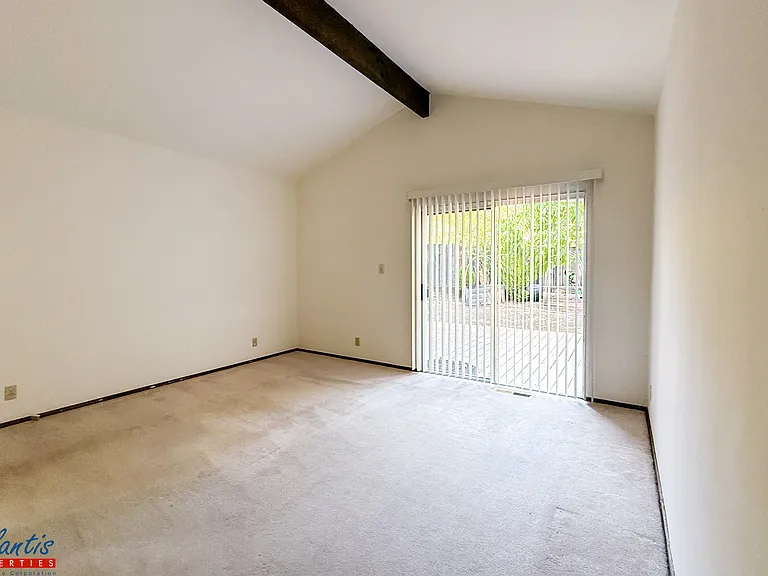 207 Harding Ave — Photo 5