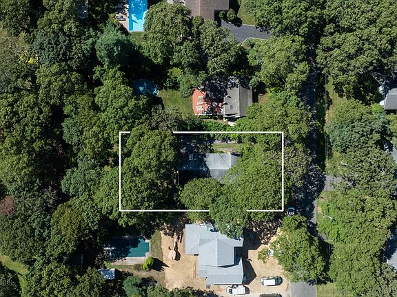 5th image of 68 Rogers Ave