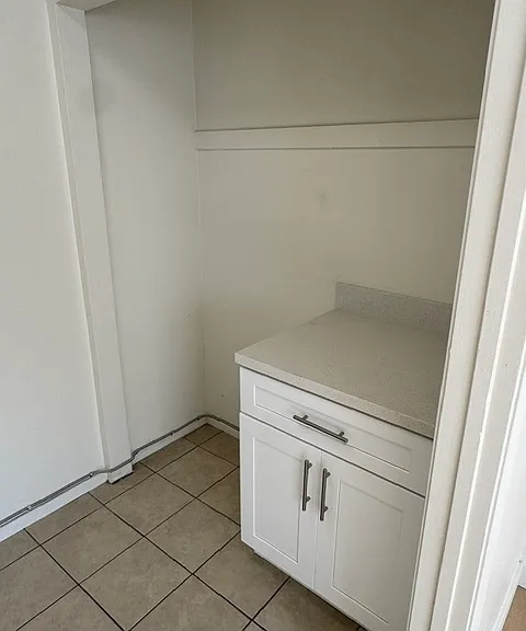 5052 Dunbar Dr #E — Photo 11