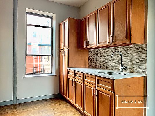 4th image of 1254 Union St APT 3D