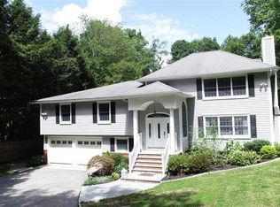 240 Shear Hill Rd, Mahopac, NY 10541