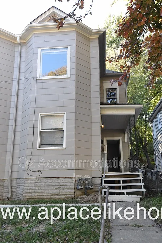 4 bed, 2.0 bath, 1349 sqft, $1,125 — Photo 3