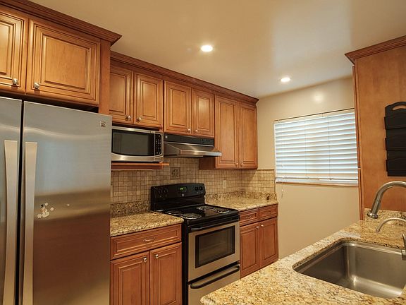 4th image of 3321 Cannongate Ct