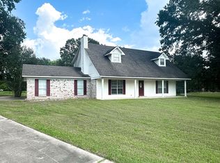 64 Howell Ln, Texarkana, TX 75503