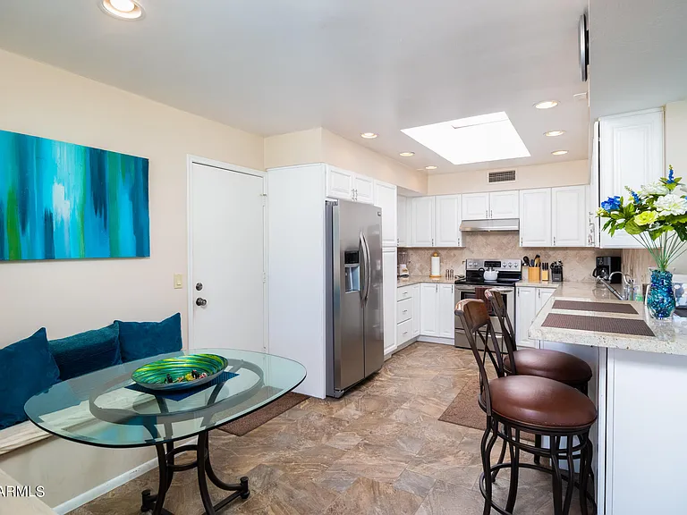 7270 E Loma Ln — Photo 8