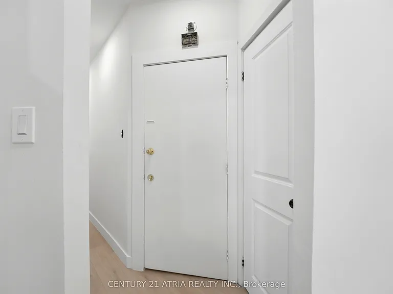 603 College St #2 — Photo 4
