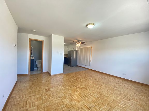 2nd image of 2824 S Wentworth Ave #3F