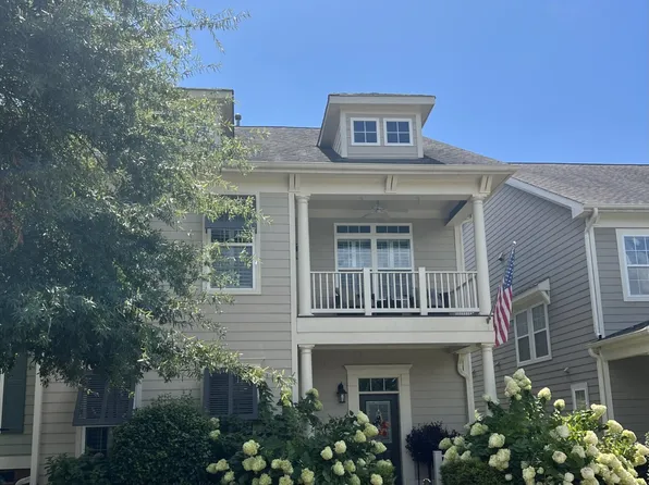 136 Hardy Ivy Way, Holly Springs, NC 27540