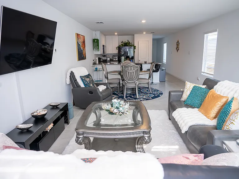 203 Harvest St — Photo 11