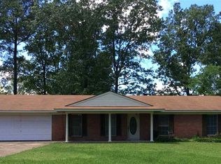 134 Scott Dr, Forest, MS 39074