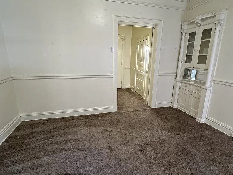 721 E 1st St #7 — Photo 1