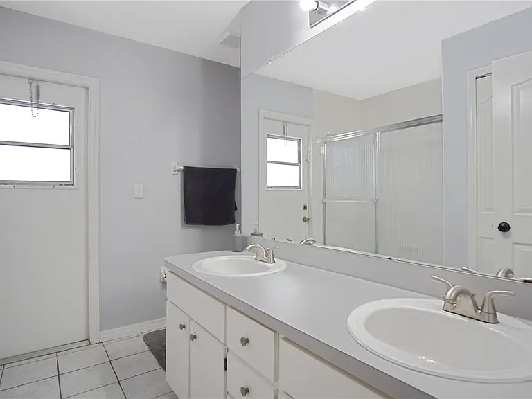 928 Loma Bonita Dr — Photo 32