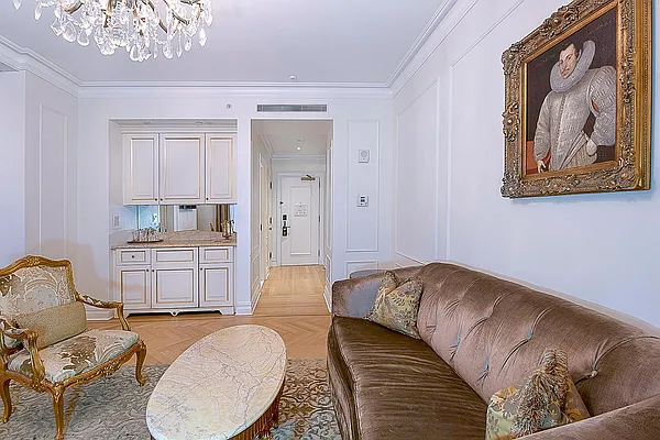 Sold by RELO REDAC INC. | media 5