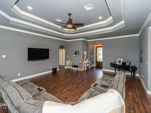 3rd image of 2505 Prairie Knoll Ct