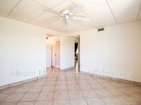 5th image of 404 Harrison Ave APT 10
