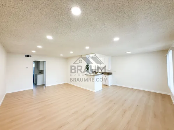 6041 WHITSETT, 6041 Whitsett Ave APT 205, North Hollywood, CA 91606