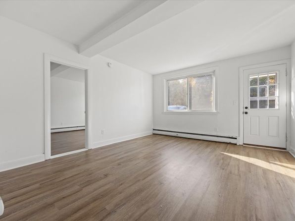 352 Black Point Rd #3