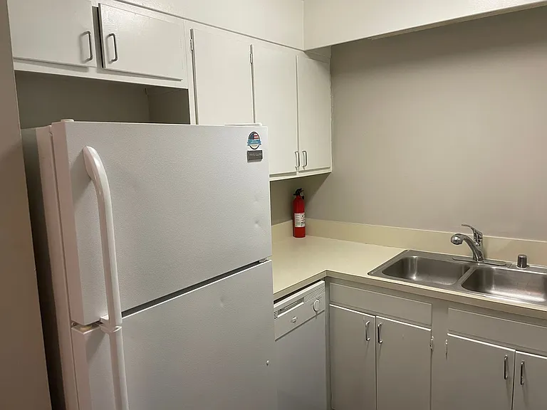 2727 Highland Ave S #108 — Photo 12