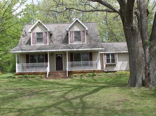 1946 W Pine River Rd, Breckenridge, MI 48615