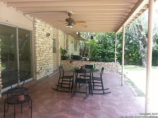 121 Riviera Dr — Photo 17