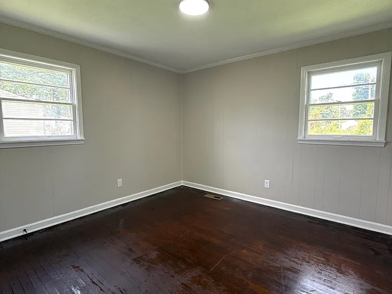 1228 Old Brighton Rd — Photo 17