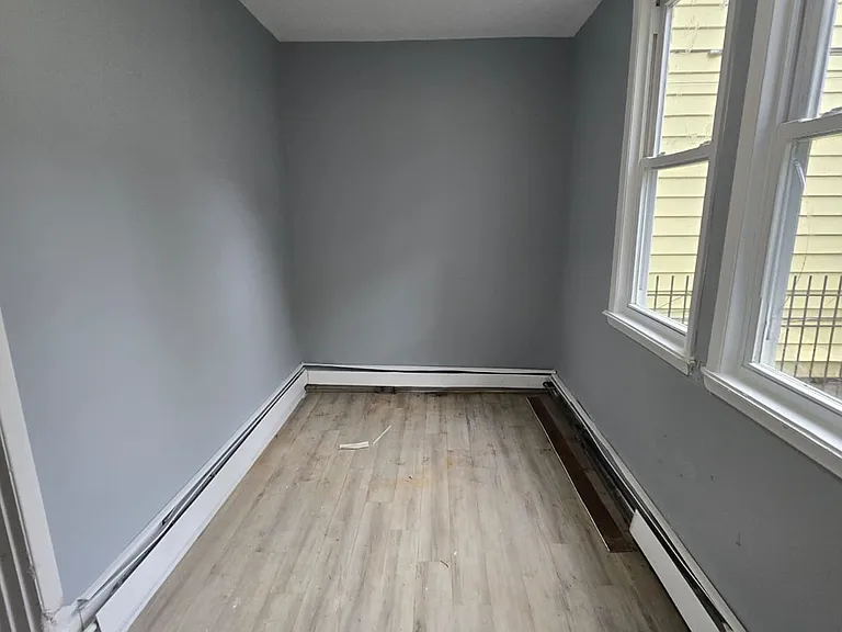 142 Inslee Pl #1F — Photo 5