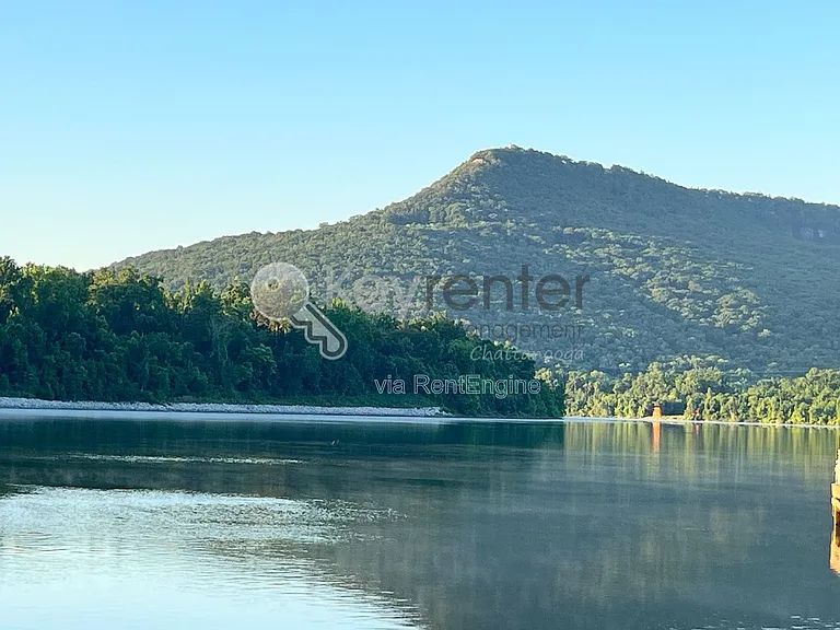3166 Waterfront Dr — Photo 4
