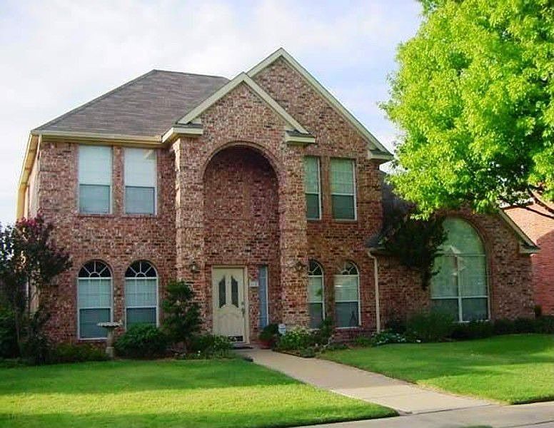 1st image of 615 Amesbury Dr