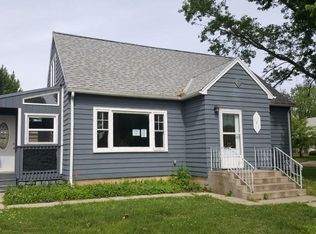121 N 17th St, Estherville, IA 51334