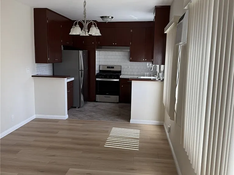 1626 N Kingsley Dr #6 — Photo 4