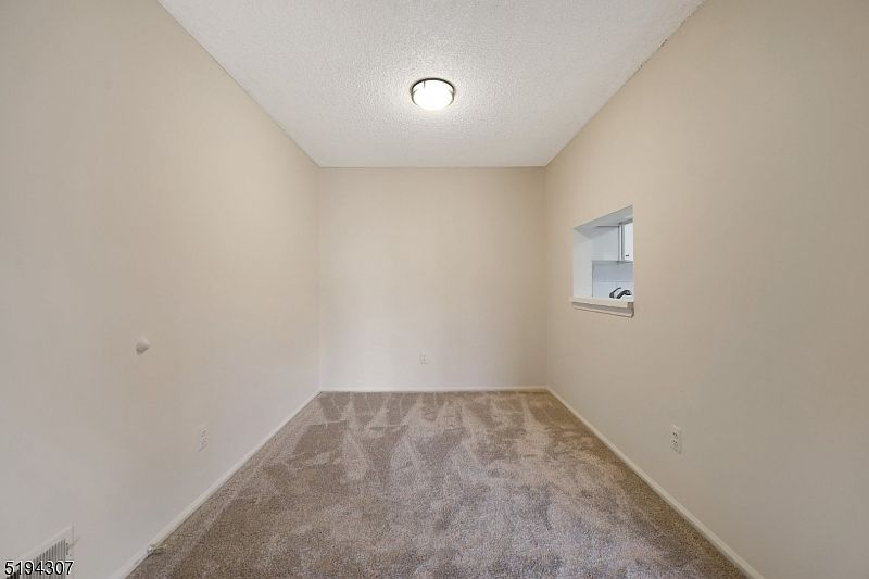 223 Larch Ln Mahwah, NJ, 07430 Apartments for Rent Zillow