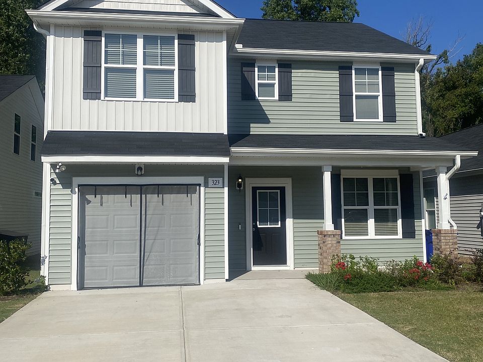 1st image of 323 Sturgeon St
