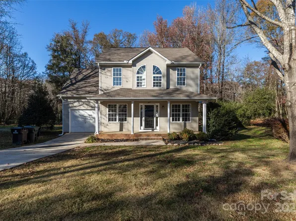 617 Edinburgh Ct, Rock Hill, SC 29730
