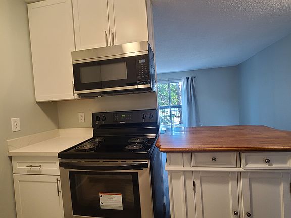 5th image of 1126 Cherry Ave Building 5-301-5