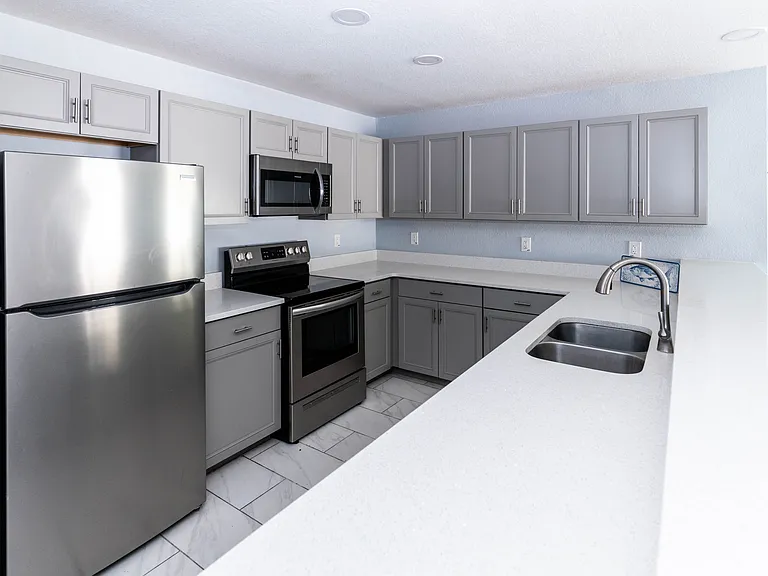 133 W Park Ave #A — Photo 6
