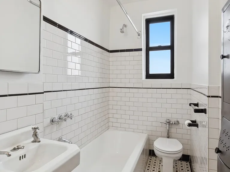 95 Park Ter E #5A — Photo 7
