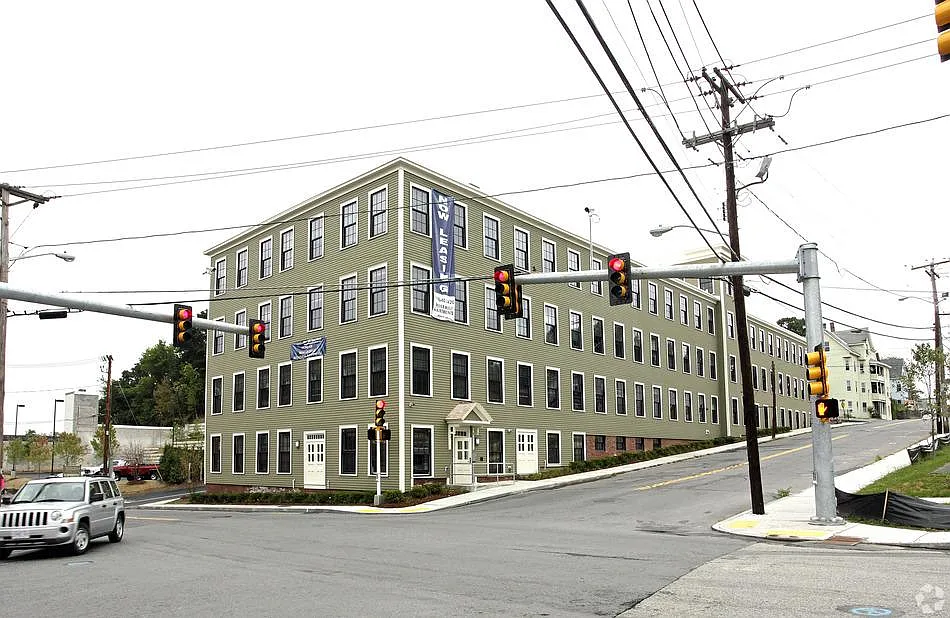 Water Mill Apartments — Photo 2