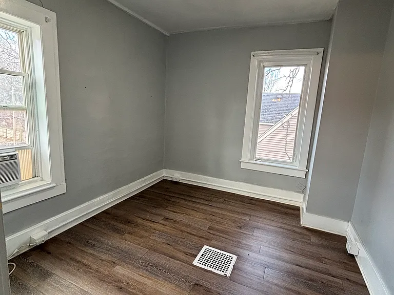 769 Plum St #1 — Photo 8