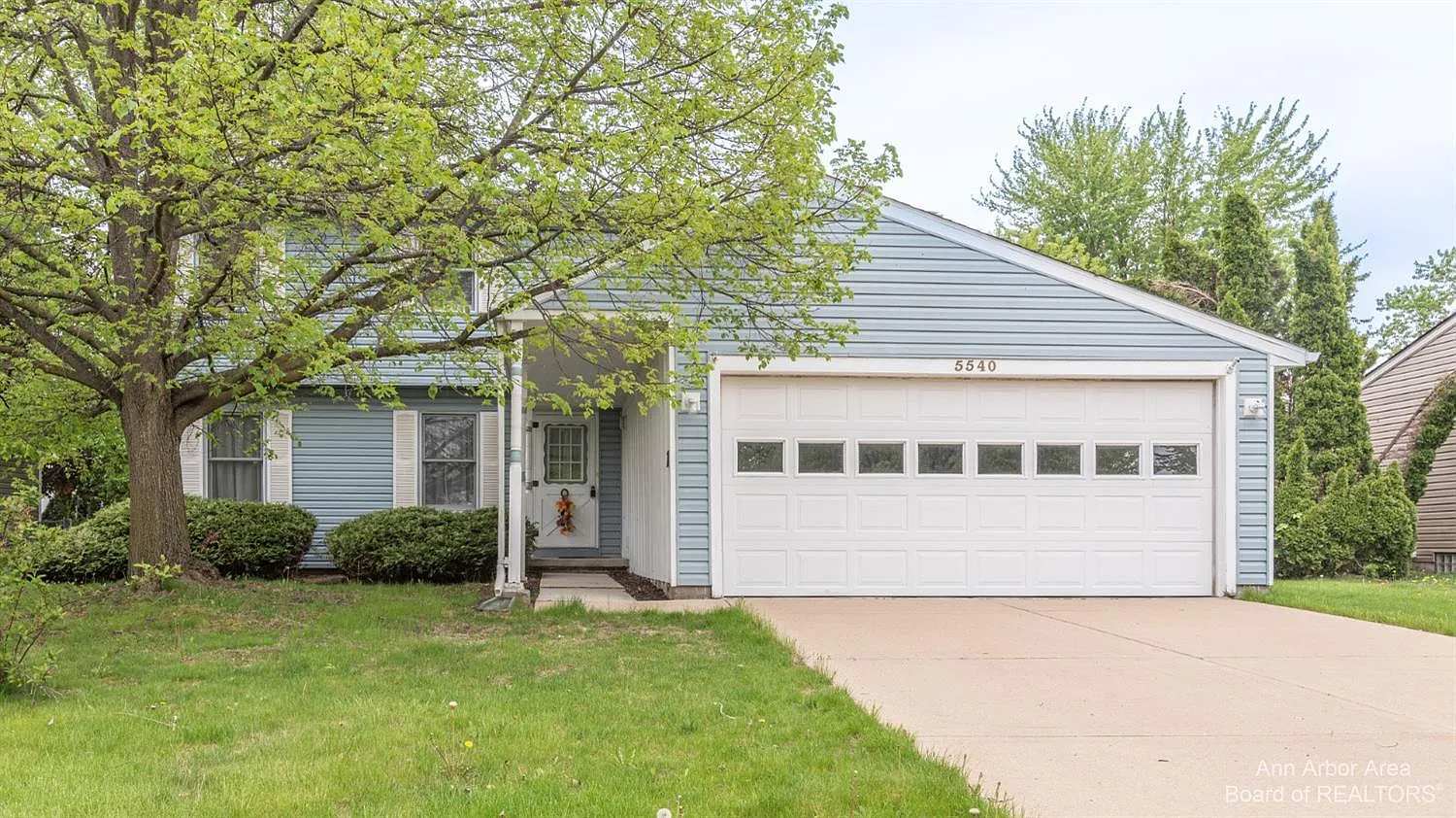 5540 Grayfield Cir photo 1