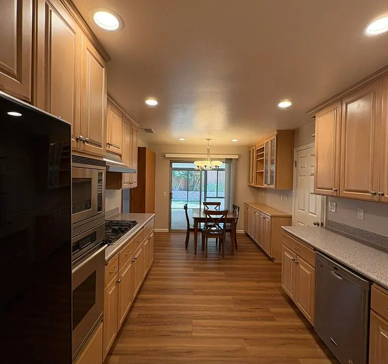 150 La Venta Dr