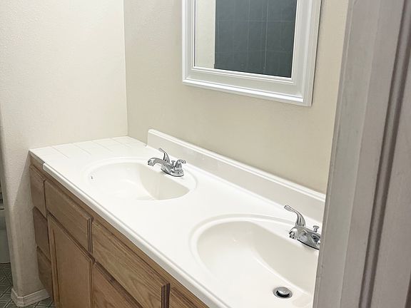 3rd image of 3591 Vanderveer Dr #C