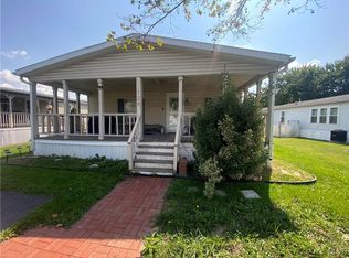 124 Greenbriar Dr N, Bath, PA 18014