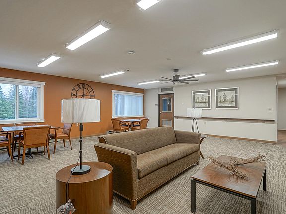 4th image of 2505 13th Ave S #210